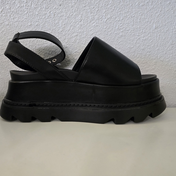 NWOT ASOS Lamoda Black Flatform Sandals - Picture 5 of 8